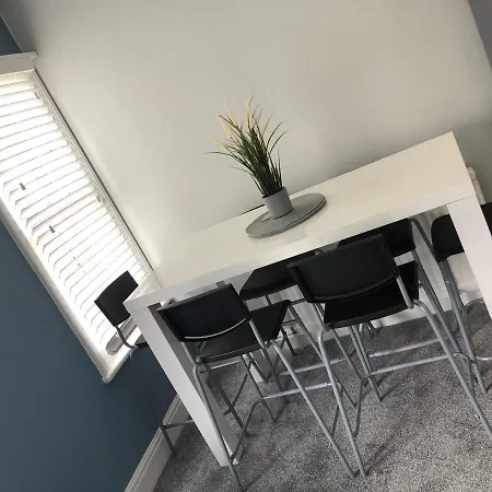 Castle-view Apartments, Flat Two *